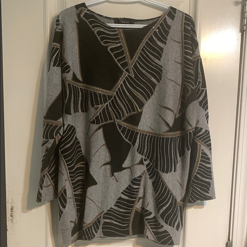 Minkas Black and Gray Palm Print Sweater